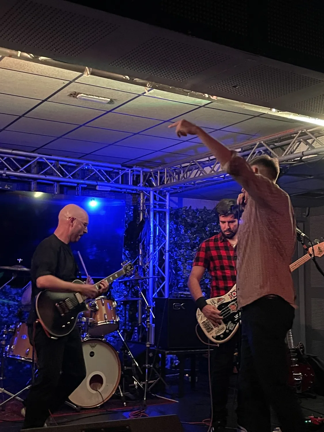 Singer and drummer live